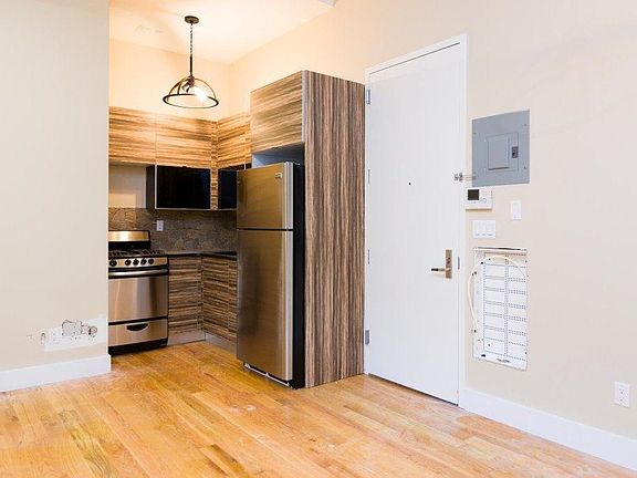 3rd image of 63 Bushwick Ave #1BAG
