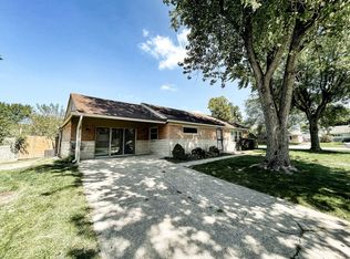 449 Carol Dr, Greenwood, IN 46143