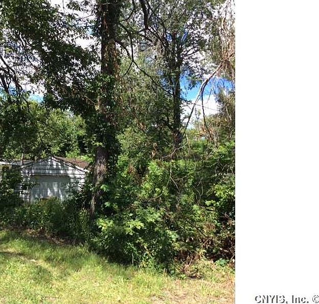 2nd image of 32717 Railroad St