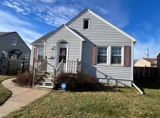 1505 33rd St, Moline, IL 61265