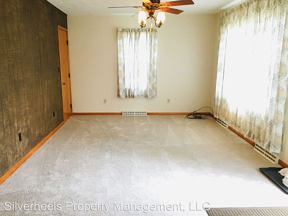 2nd image of 106 Bartlett St