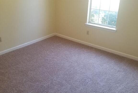 4th image of 6928 Lagrange Cir S