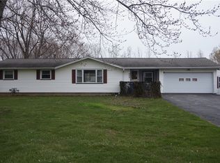 922 Burritt Rd, Hilton, NY 14468