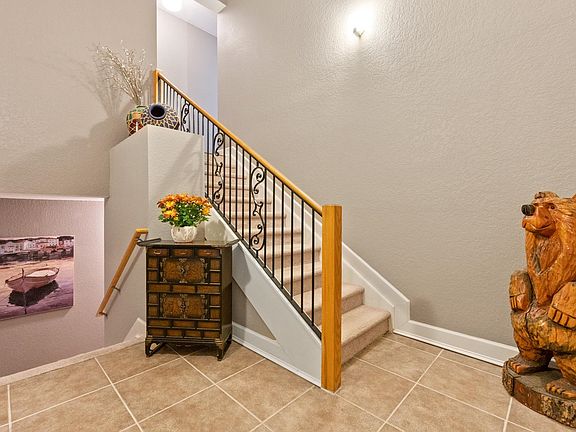 2nd image of 649 Shores Blvd