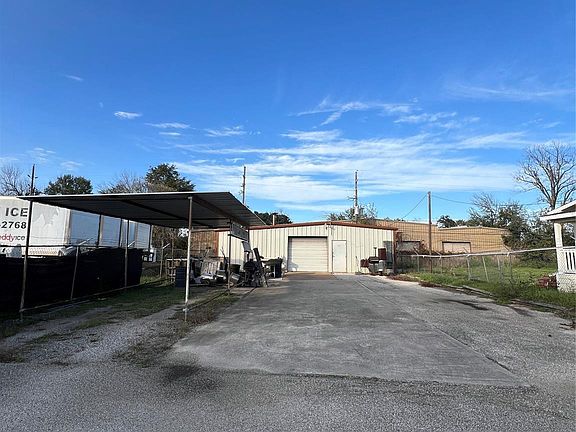 2nd image of 10134 Sussex Ln