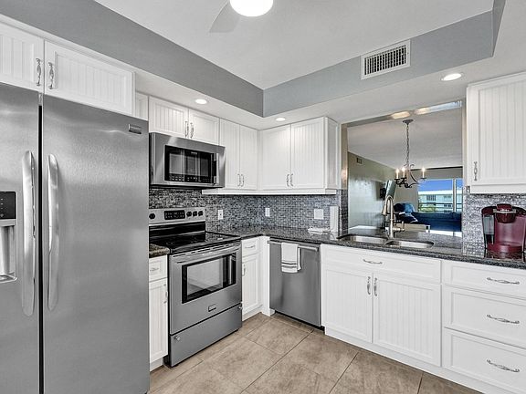 3rd image of 2504 Antigua Terrace #G4