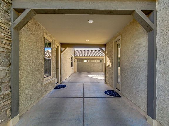 4th image of 15103 W Dahlia Dr