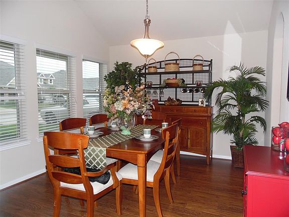3rd image of 15111 Glazed Branch Dr