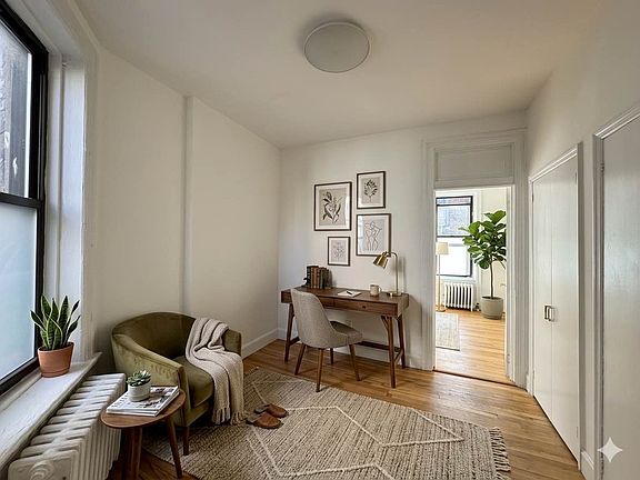 2nd image of 192 Bleecker St APT 20