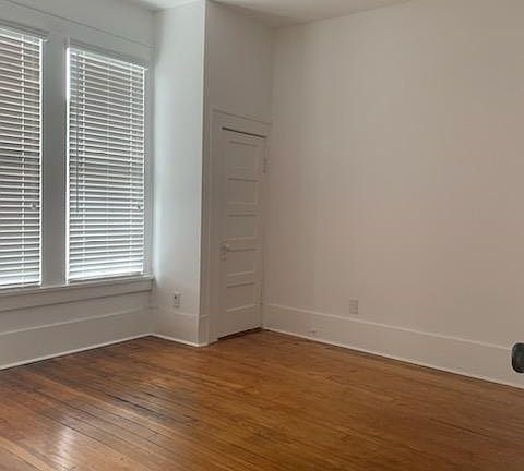 2nd image of 9 Hill St #8