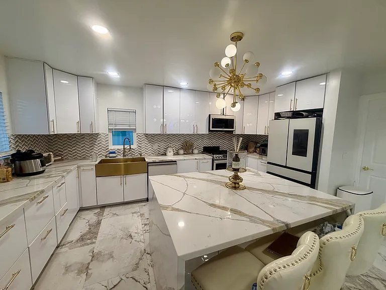 3647 Ethan Allen Ave — Photo 6