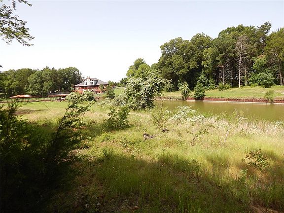 5th image of 440 Waters Edge Dr Lot 440
