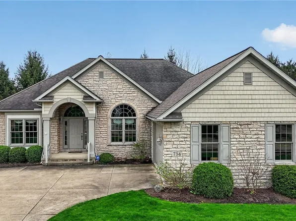 734 Homestead Pointe Dr, Orrville, OH 44667