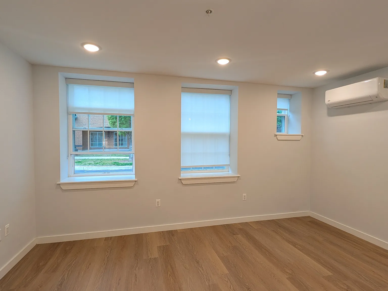 1 bed, $1,979 — Photo 4