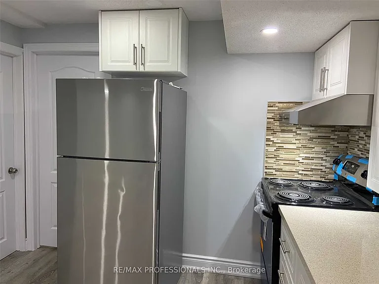5349 Lismic Blvd #BASEMENT — Photo 11
