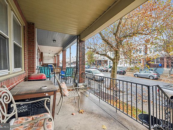 3rd image of 148 W Spencer Ave