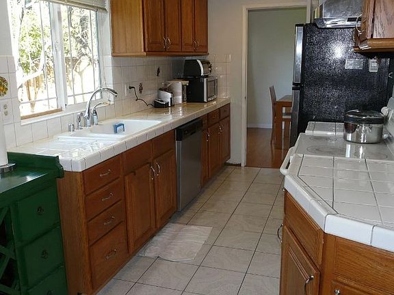 2nd image of 1363 Crailford Ct #4