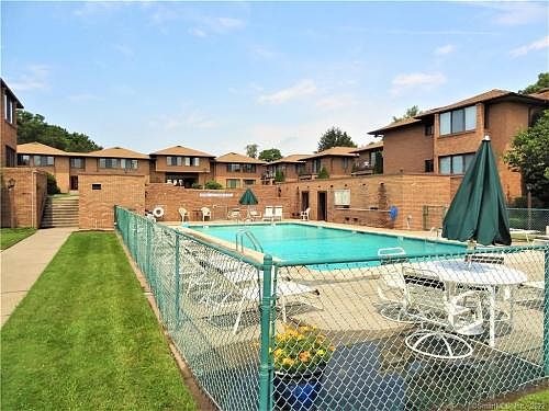 2nd image of 350 Grovers Ave Unit 1C