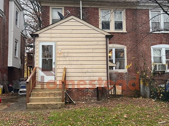 3rd image of 214 Barker Ave Side 1
