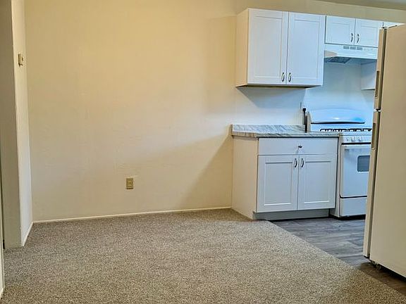 4th image of 2055 Felspar St #2