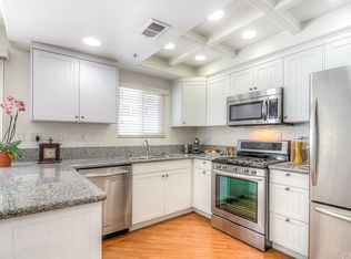 2233 Fairview Rd APT P, Costa Mesa, CA 92627