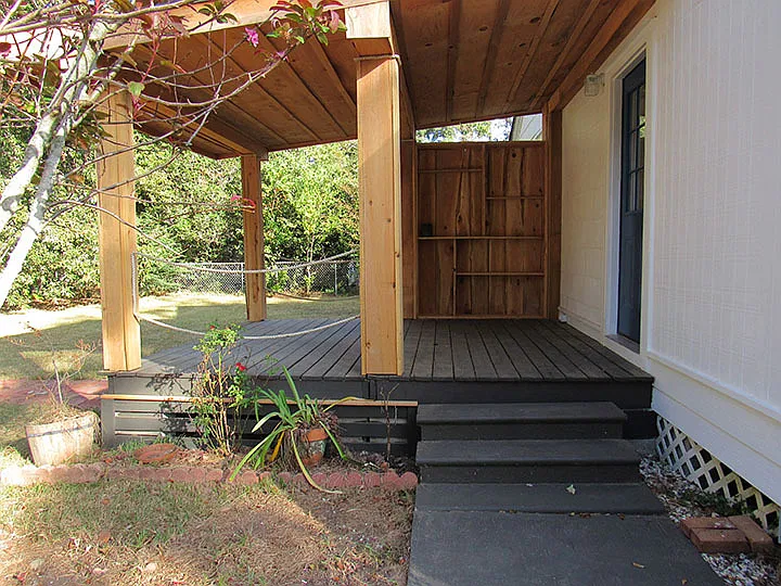 1401 Brown Avenue - 1 — Photo 3