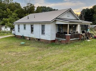 1304 Antioch Dr, Dalton, GA 30721