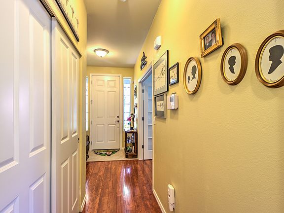 2nd image of 8500 Lackland Ct NE