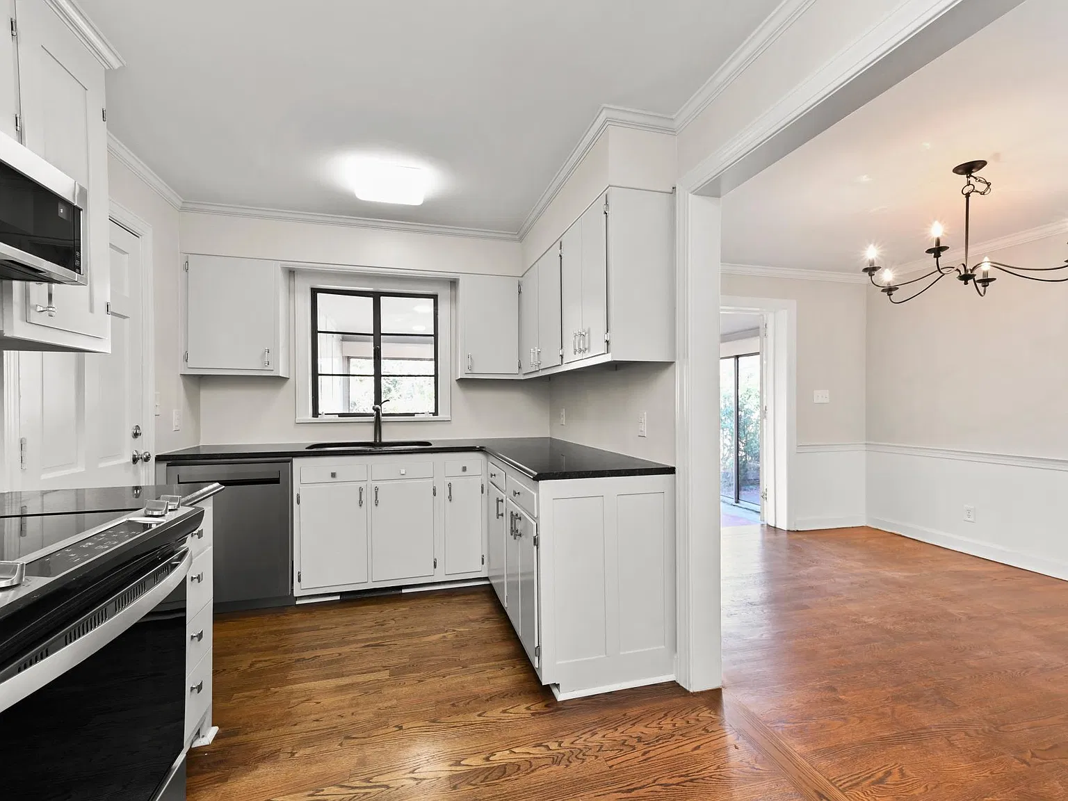 2 bed, 1700 sqft, $2,400 — Photo 4