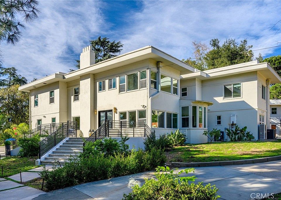 1st image of 2065 E Altadena Dr