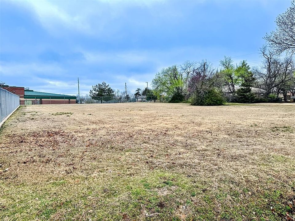 2nd image of N Everest Ave Lot 43