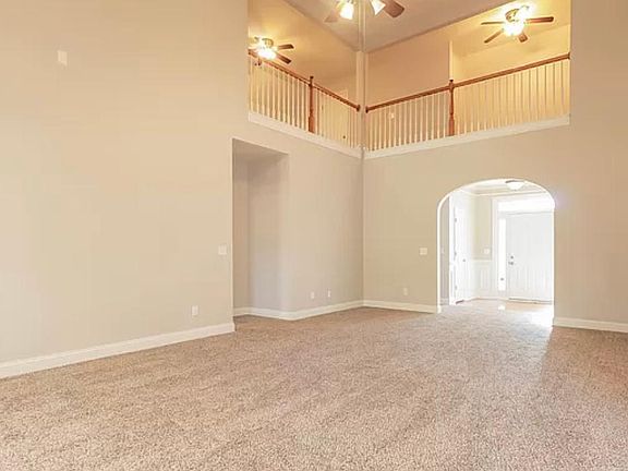 2nd image of 462 Grandiflora Dr