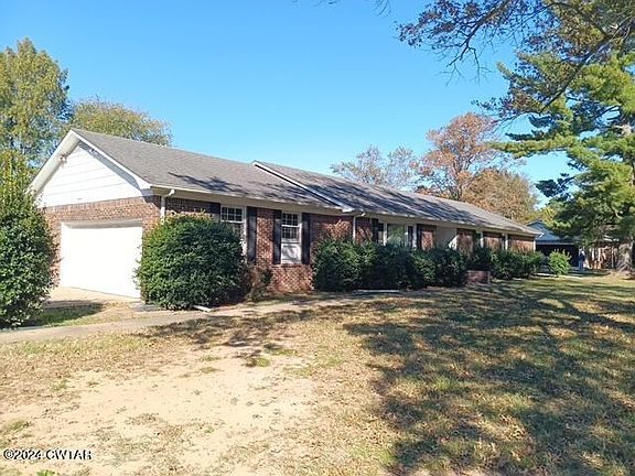 3rd image of 2123 Wedgewood Dr