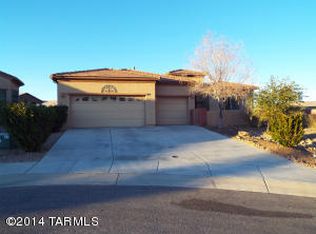 568 N Feke Ct, Green Valley, AZ 85614