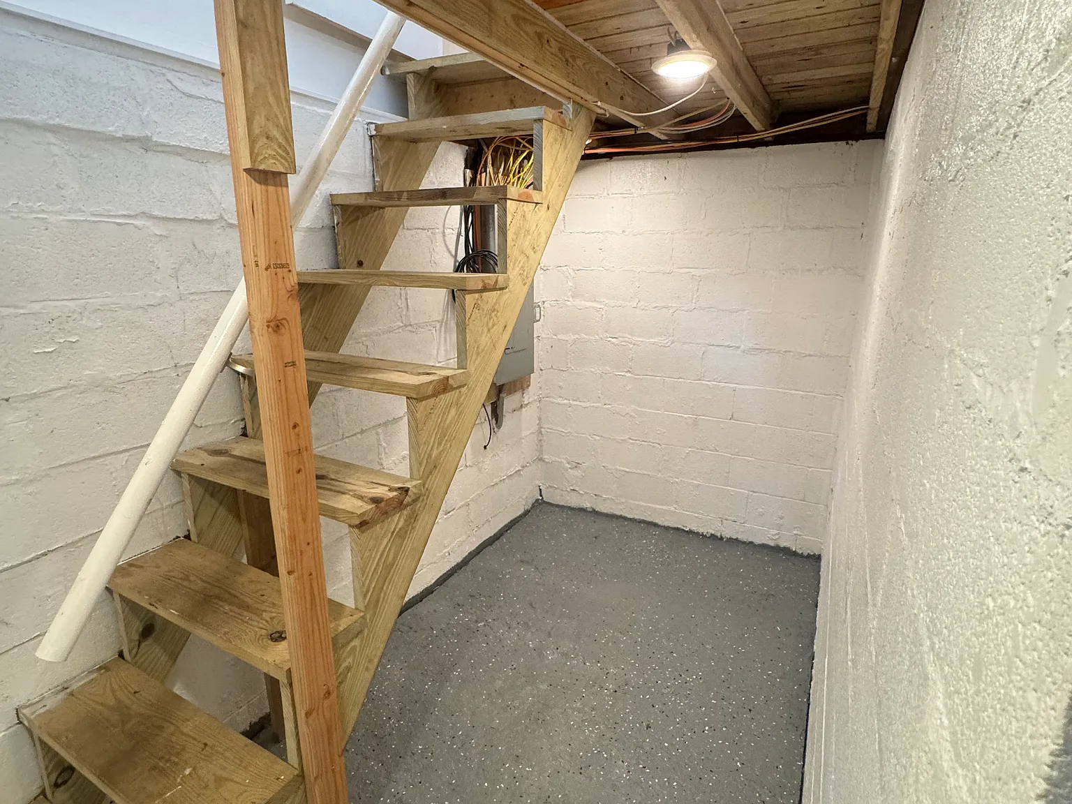 4 bed, 1200 sqft, $1,300 — Photo 4
