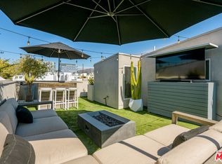1244 1/2 Gordon St, Los Angeles, CA 90038