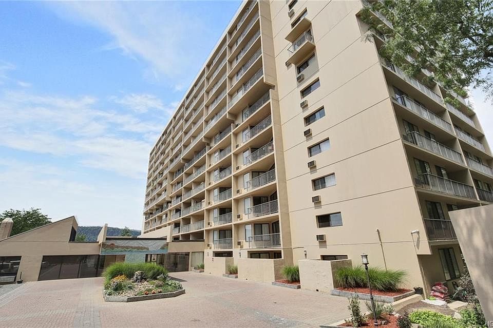 1st image of 1155 Warburton Ave APT 4F