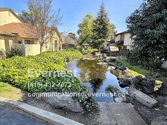 4th image of 1631 Porter Way