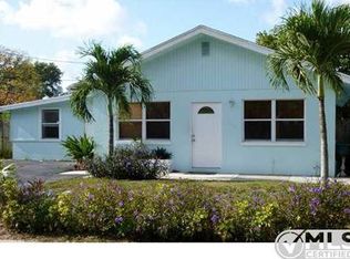 1946 Holman Dr, North Palm Beach, FL 33408