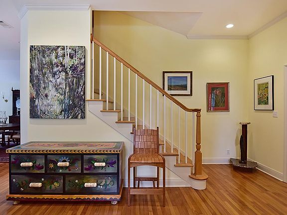4th image of 3023 Blackshear Ave