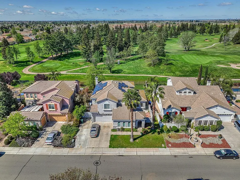 7820 Tigerwoods Dr — Photo 17