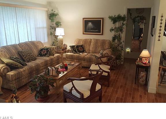 3rd image of 13 Leeland Heights Blvd E