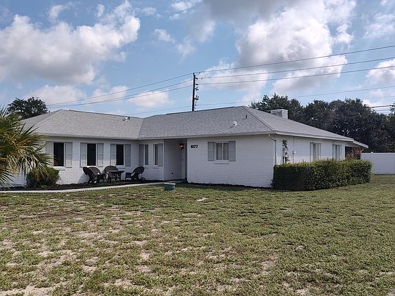 3rd image of 1077 Willow Wood Dr