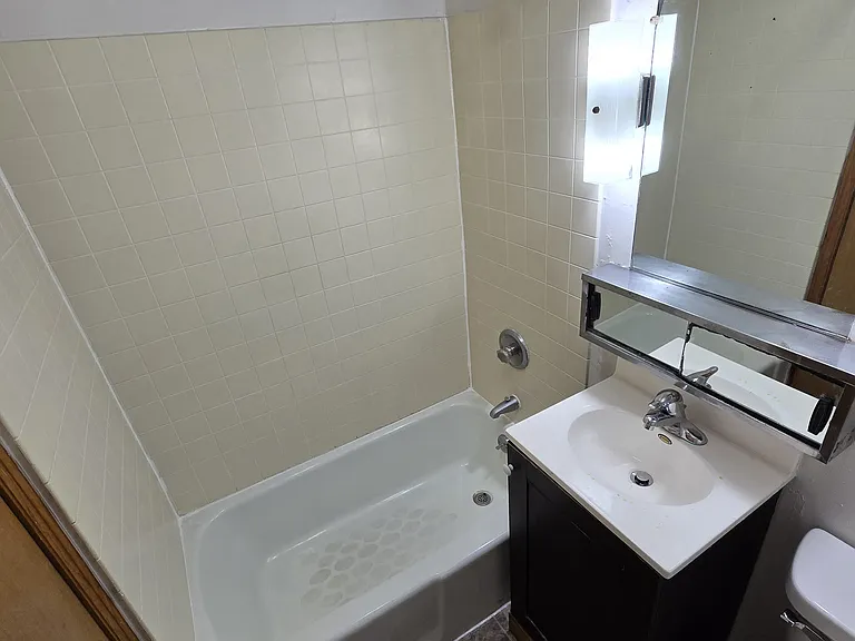1038 S 16th St #1 BR — Photo 8