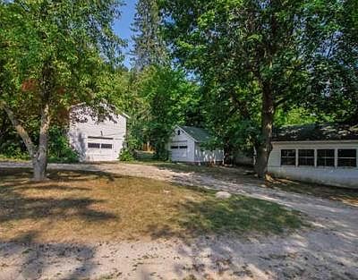 4th image of 3610 W Huron River Dr