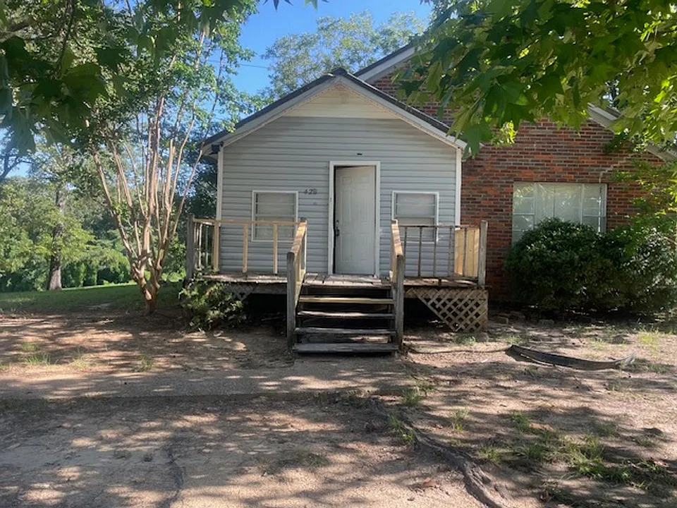 428 Jumper Macon St