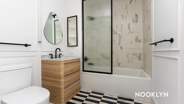 Rented by Nooklyn NYC LLC | media 9