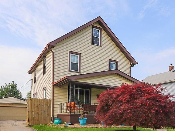 2nd image of 1688 E 32nd St