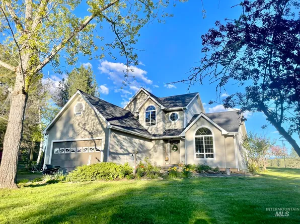 611 & 637 Leitch Creek Rd, Kooskia, ID 83539