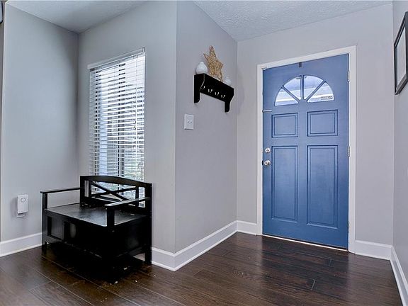 5th image of 5015 Grainary Ave